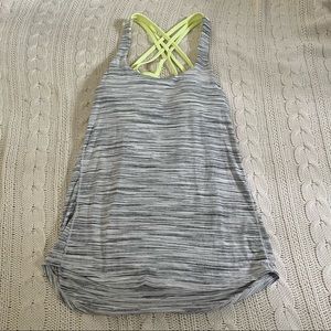 Lululemon Slay in The Studio 2 in 1 Tank Size 4 B/C Cup Medium Support